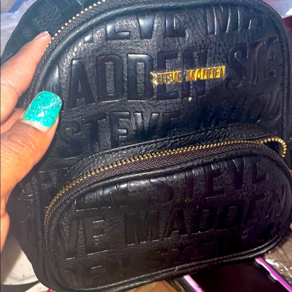 Steve Madden backpack FIRM